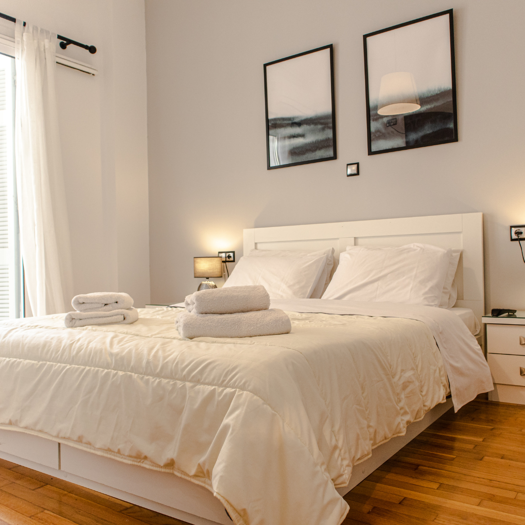 Lory Bedroom