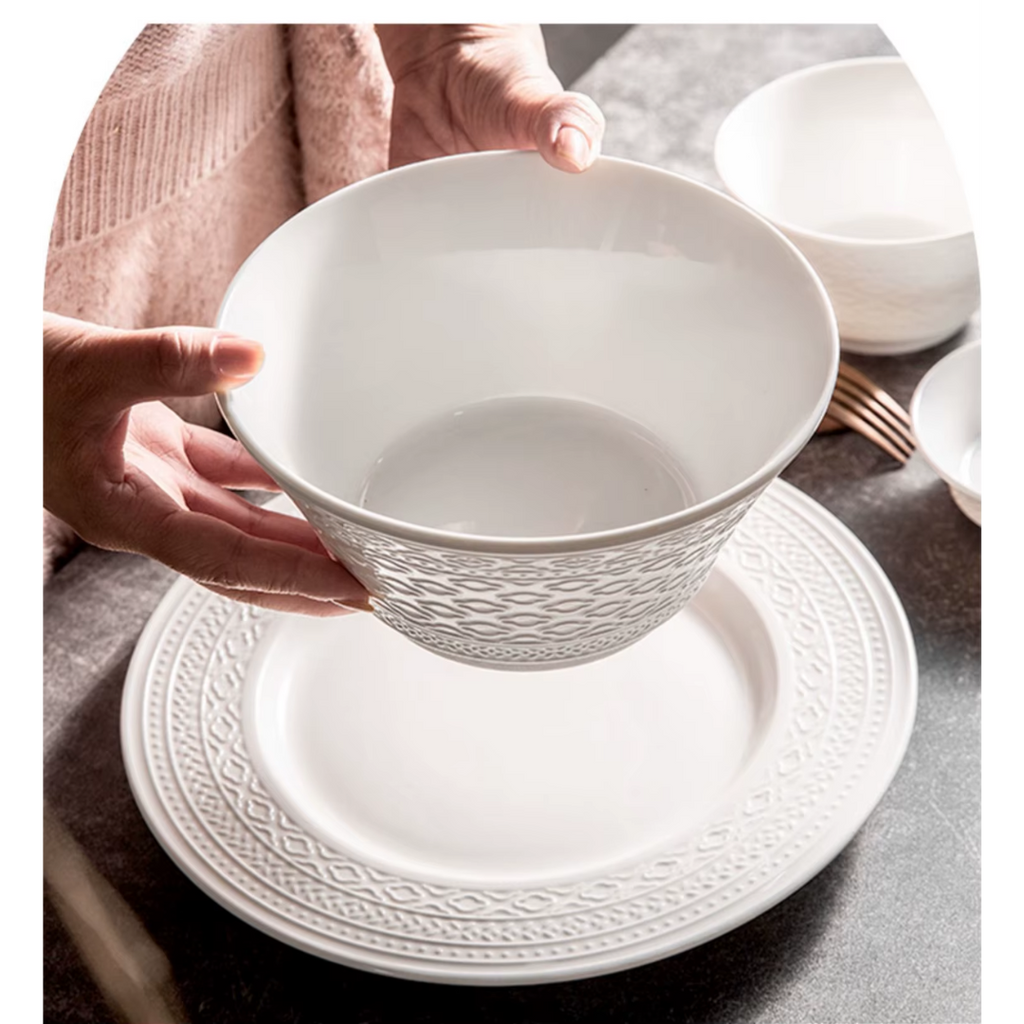 Blanc Élégant Dinner Set