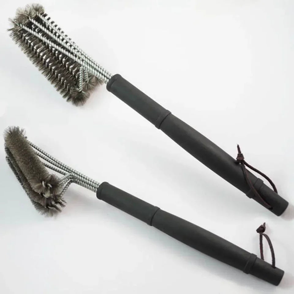 GrillMaster Pro – 360° BBQ Grill Cleaning Brush with Stainless Steel Bristles
